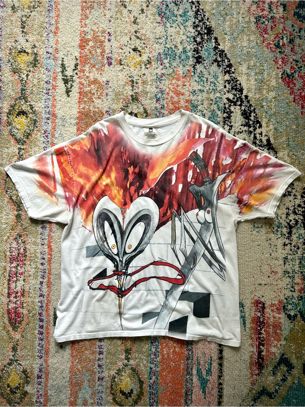 Vintage 1999 Pink Floyd The Wall Mega Print T-Shirt